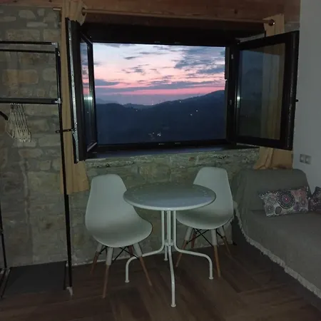 La Casona De *